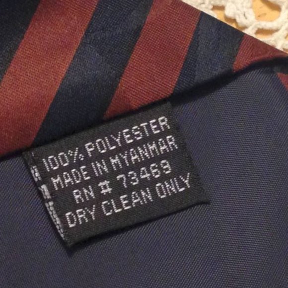 Pooh Bear Men's necktie from Disney - Picture 5 of 5